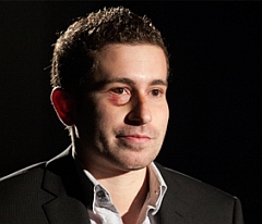 //cdn-origin.pokerstrategy.com/2012/12/05/20120920-104038-g.jpg