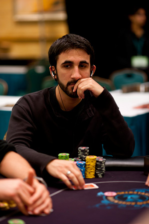 Alex Venovski lead the field into Day 2 after two opening flights