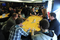 //cdn-origin.pokerstrategy.com/2012/08/20/fox1_320e8791.png