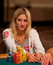 //cdn-origin.pokerstrategy.com/2012/10/24/gaellebaumann.png