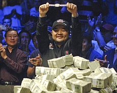 //cdn-origin.pokerstrategy.com/2012/11/27/jerry_yang_2007_wsop.jpg