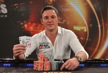 //cdn-origin.pokerstrategy.com/2013/02/01/b5f3657fcad.jpg