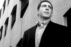 //cdn-origin.pokerstrategy.com/2013/02/26/collin-moshman-bw.jpg