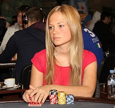 //cdn-origin.pokerstrategy.com/2013/03/05/yvcYbfqL58E.jpg
