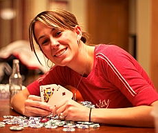 //cdn-origin.pokerstrategy.com/2013/06/25/danielle-16x9.jpg