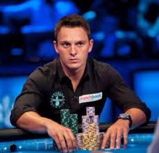 //cdn-origin.pokerstrategy.com/2013/06/25/images.jpg
