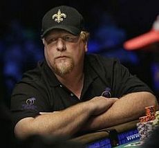 //cdn-origin.pokerstrategy.com/2013/07/18/wsop-darvin-moon-poker-player.jpg