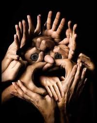 Analysez ces mains Analysez ces mains