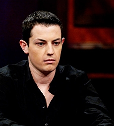 //cdn-origin.pokerstrategy.com/2013/08/02/tom-dwan_2012.jpg