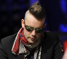 //cdn-origin.pokerstrategy.com/2013/08/21/george_danzer_mohawk.jpg
