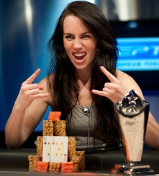 //cdn-origin.pokerstrategy.com/2013/09/19/Liv-Boeree.jpg