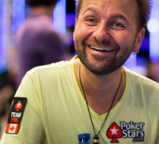 //cdn-origin.pokerstrategy.com/2013/11/05/ept10_barcelona__shr_daniel_negreanu.jpg