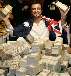 //cdn-origin.pokerstrategy.com/2014/02/18/Joe-Hachem.jpg