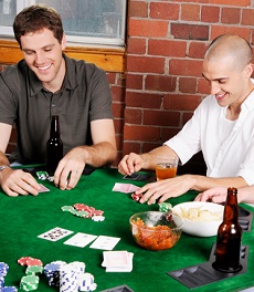 //cdn-origin.pokerstrategy.com/2014/02/19/Poker-at-home.jpg