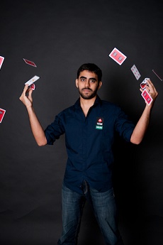 //cdn-origin.pokerstrategy.com/2014/03/18/godlike_roy_teampokerstarsonline.jpg