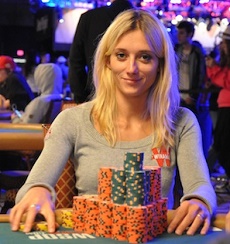 //cdn-origin.pokerstrategy.com/2014/04/22/gaelle-baumann-Main.jpg