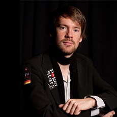 //cdn-origin.pokerstrategy.com/2014/05/07/George_Danzer.jpg