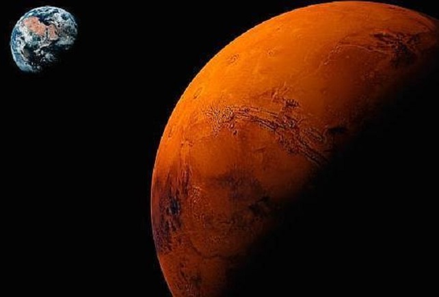 Mars und Erde