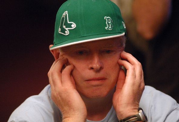 Changing and mixing your betting lines to confuse your opponent