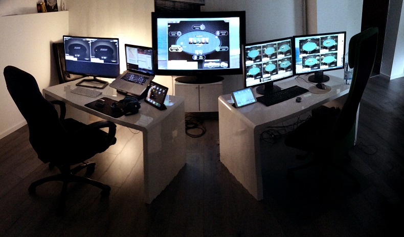 Mr. Dorsons dualer Arbeitsplatz Pokerarbeitsplatz