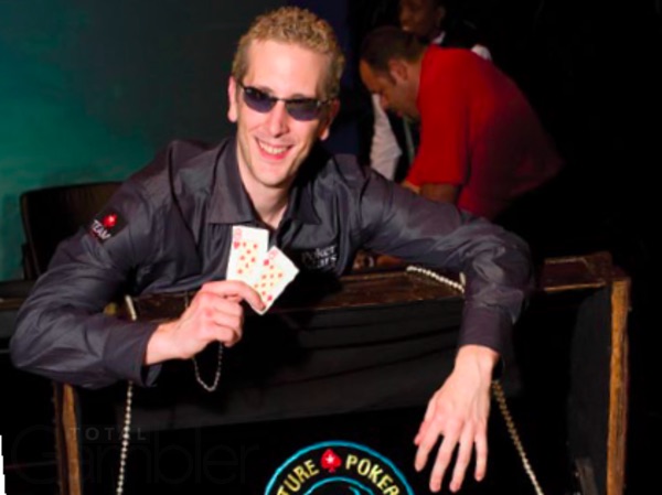 ElkY winning his EPT title at the PCA