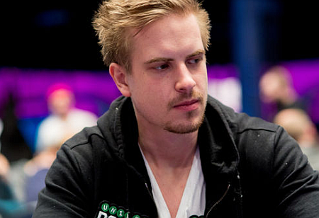 Viktor_Blom