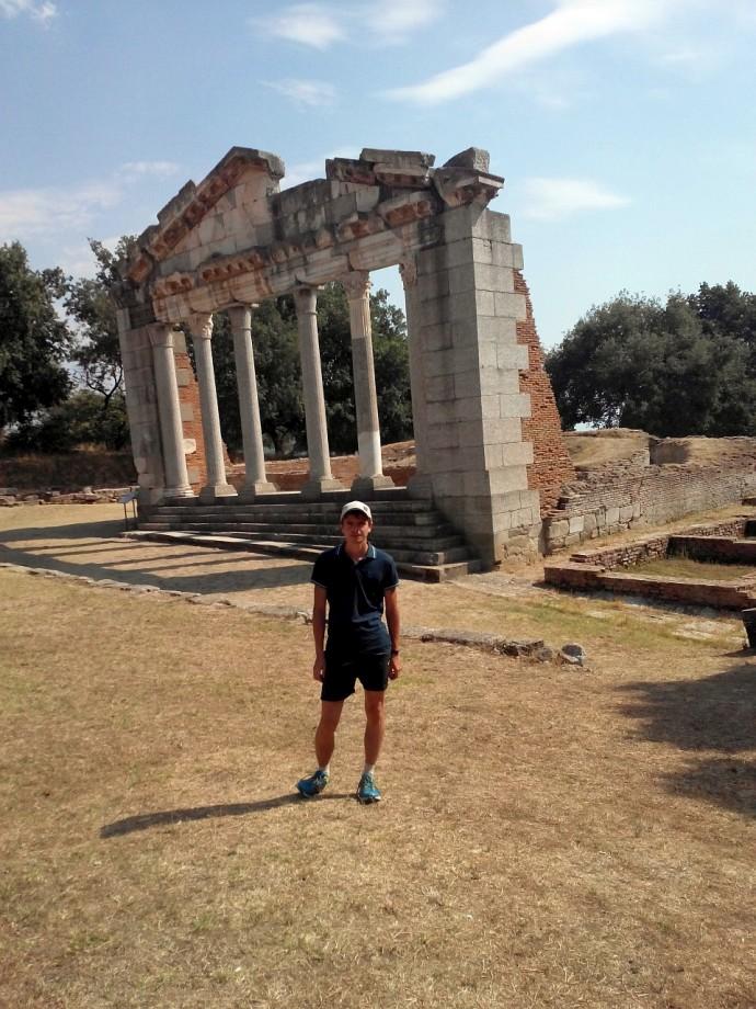 Zum Vergrößern klicken Grossmaister Amphitheater Albanien