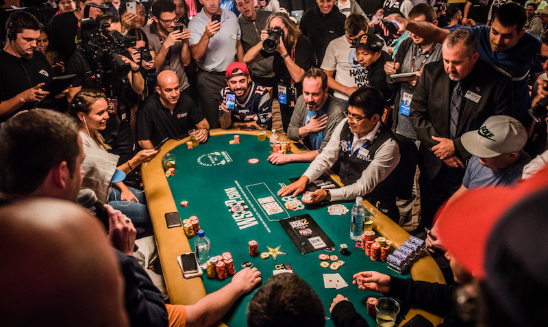 Live poker